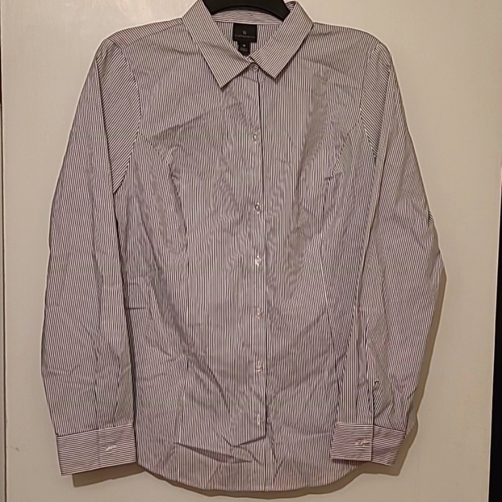 NWT stretch gray and white striped wortington shirt